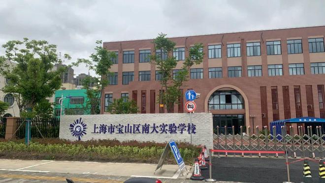 环置地中心望云售楼处电话：顶奢生活之选pg电子中文模拟器十一月百度热搜 @中(图14)