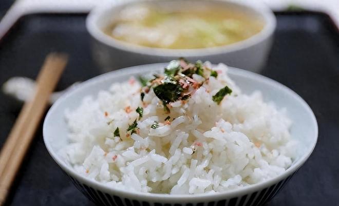 消日本民意出现下滑高市或成“短命首相”p